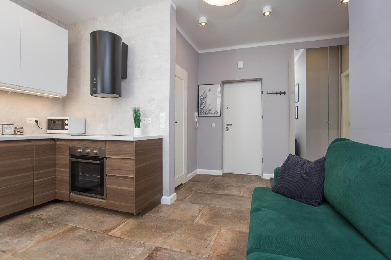 Urban Jungle Apartment In The Heart Of The City ビャウィストク エクステリア 写真