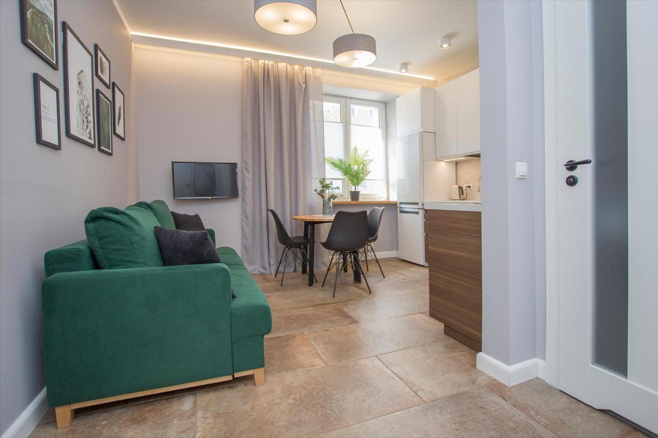 Urban Jungle Apartment In The Heart Of The City ビャウィストク エクステリア 写真