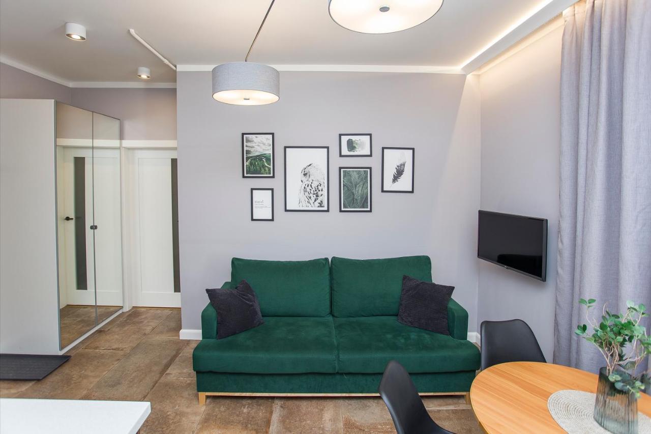 Urban Jungle Apartment In The Heart Of The City ビャウィストク エクステリア 写真